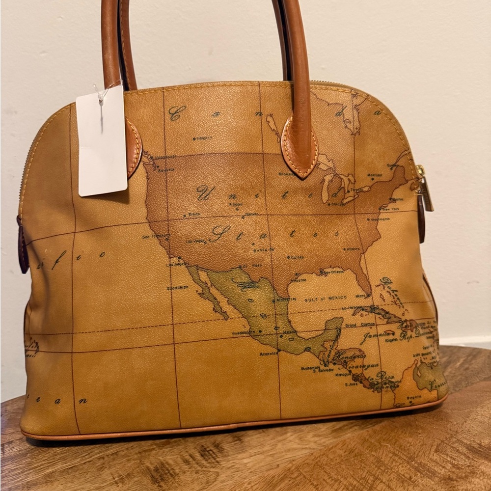 π¨π¨π¨Flash sale deal $80 move quick 100% Authentic Alviero Martini Tan Map Satchel - Picture 3 of 12